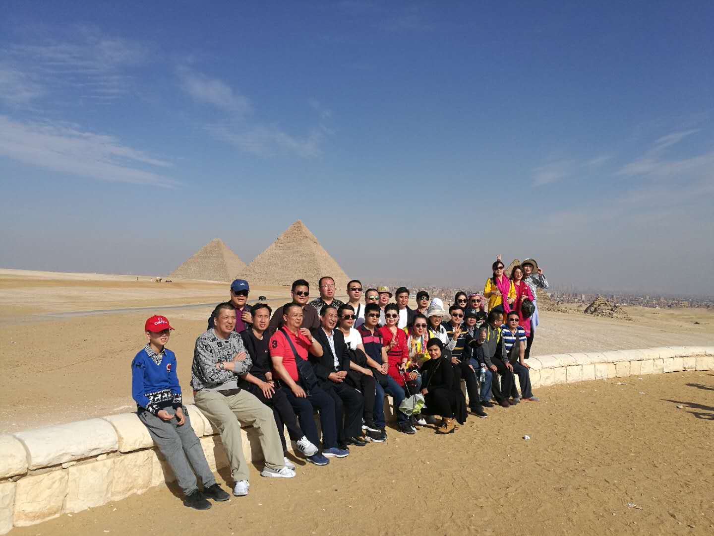 兰州人生就是博集团治理团队2018迪拜、埃及旅行游圆满竣事