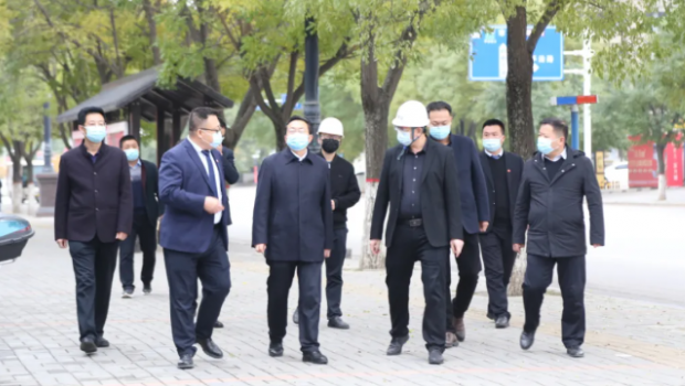 平凉市副市长杨恭带队督查人生就是博·富力城工程清静及防疫事情